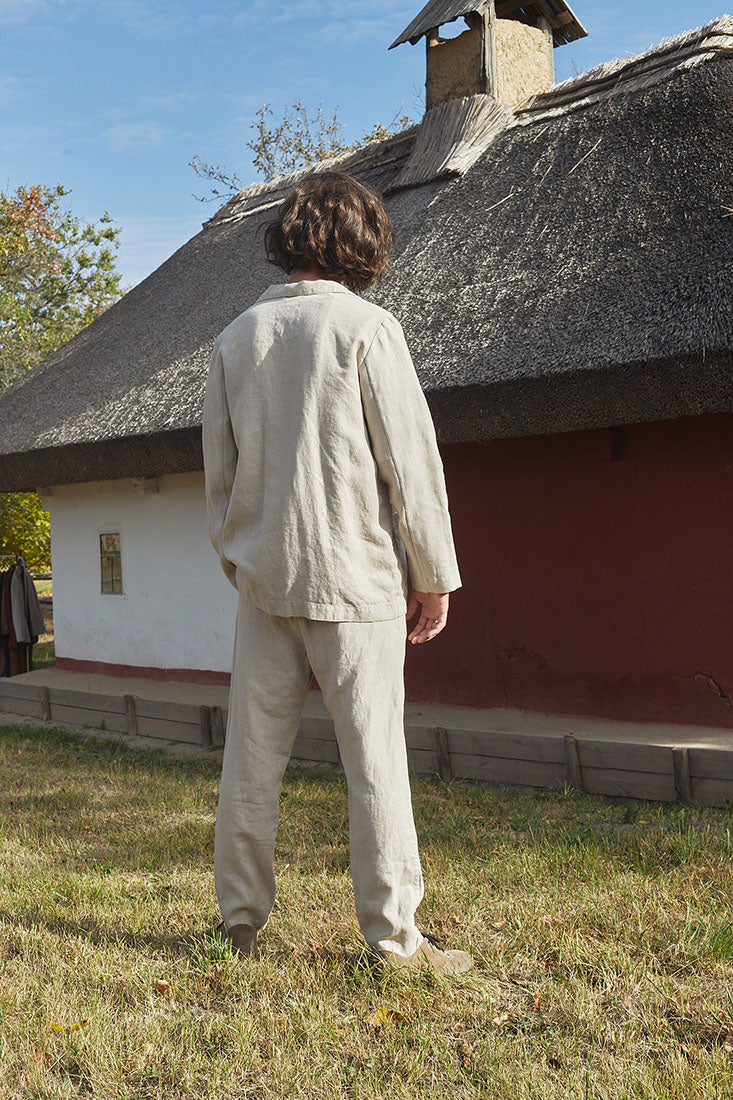 Baggy linen suit