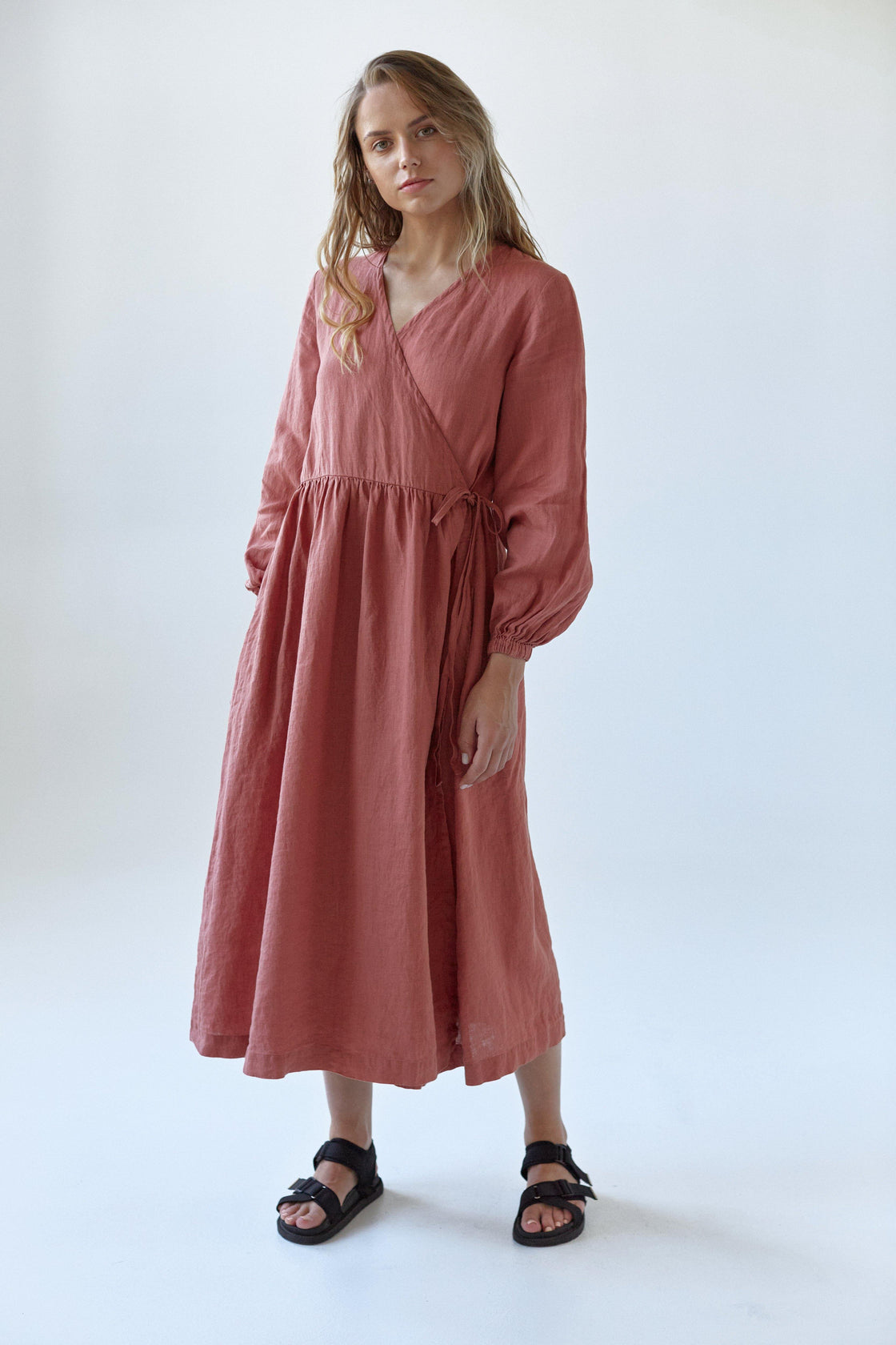 V-neck long sleeve wrap linen dress - Manufacture de Lin