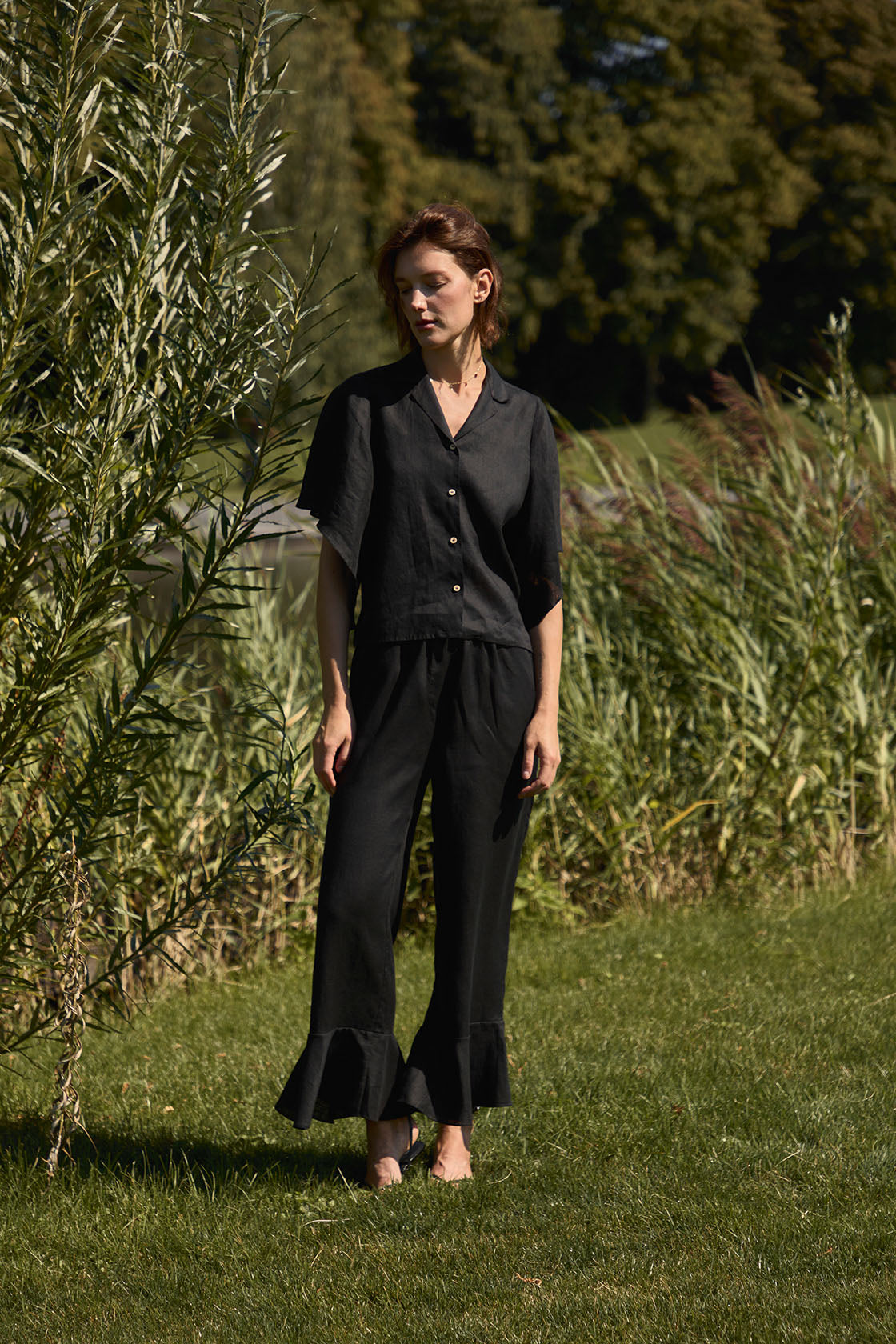 Linen Ruffle Hem Trousers