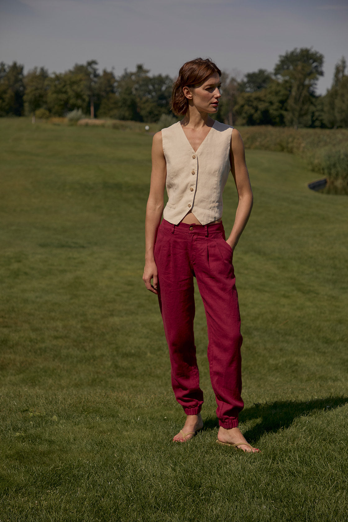 Pleated Linen Jogger Pants