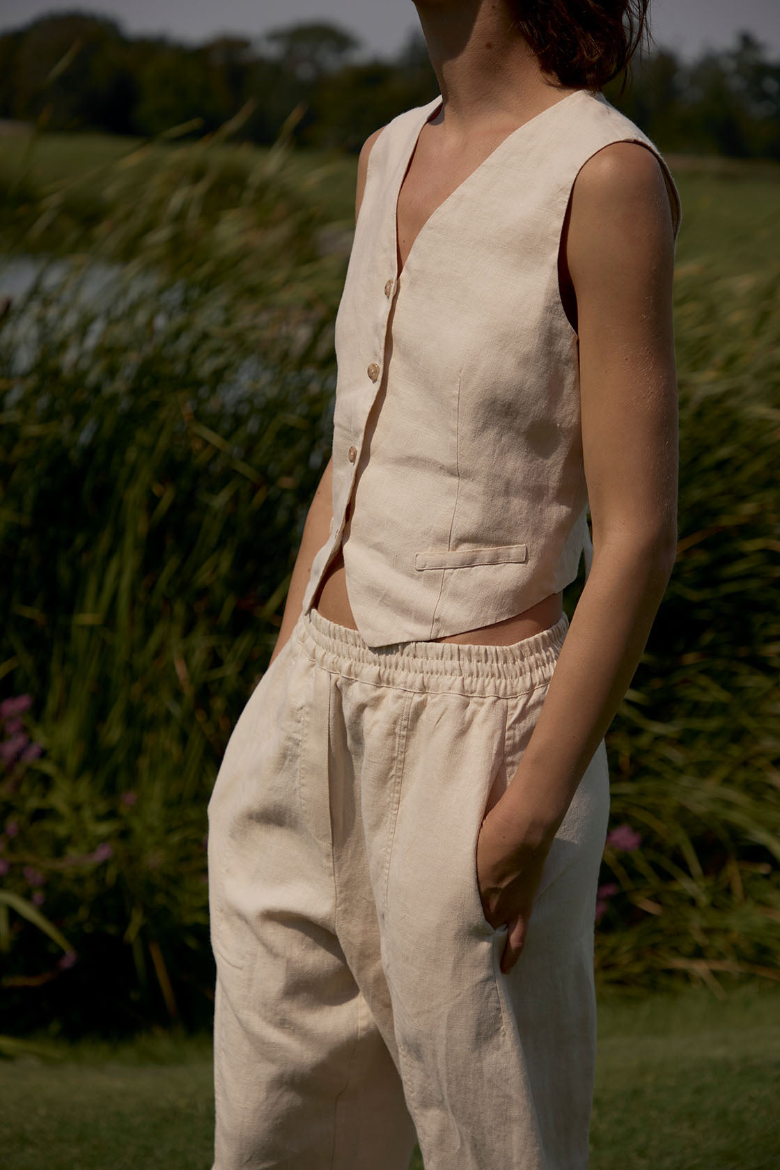 Crop washed linen vest