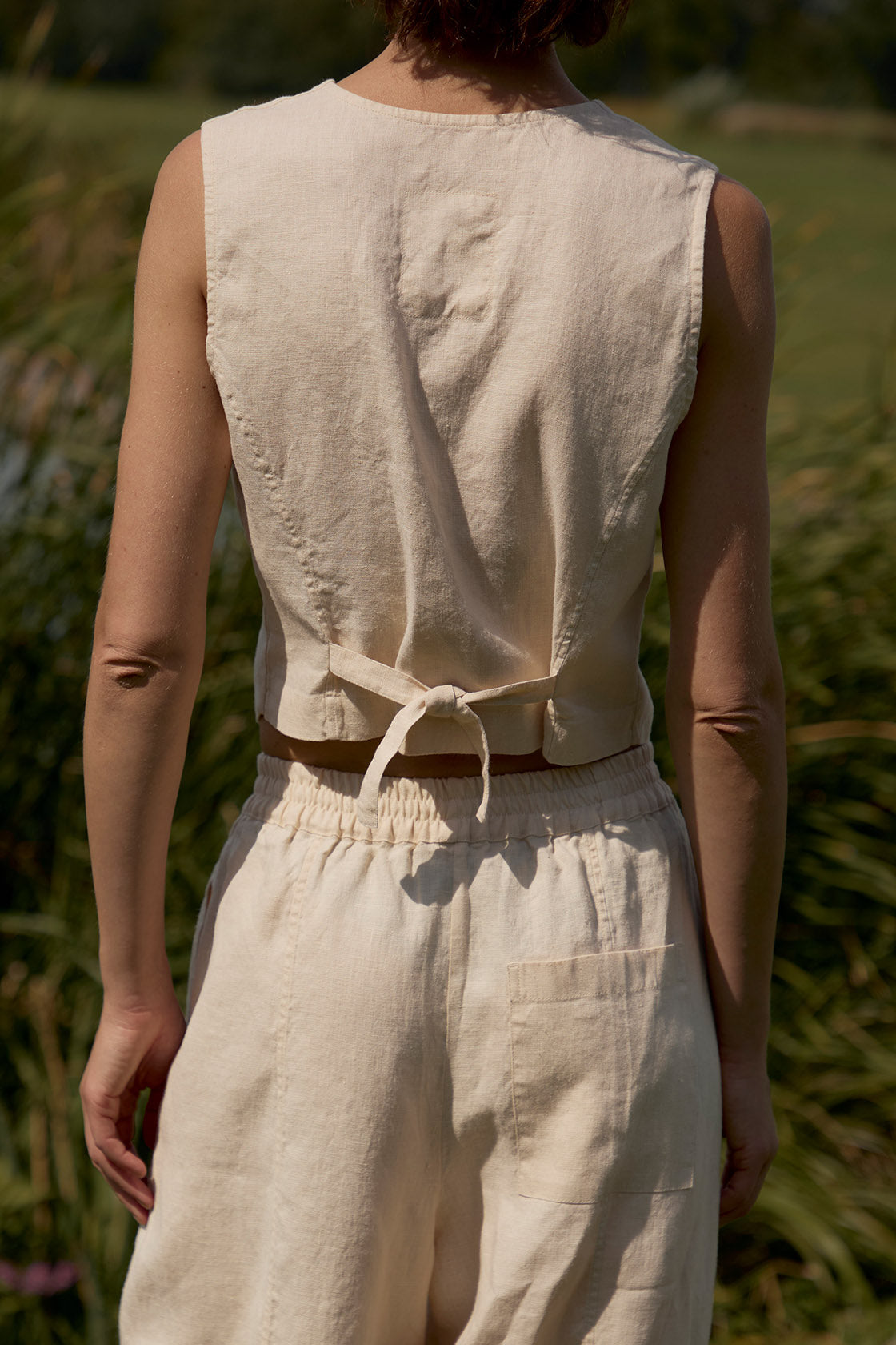 Crop linen vest