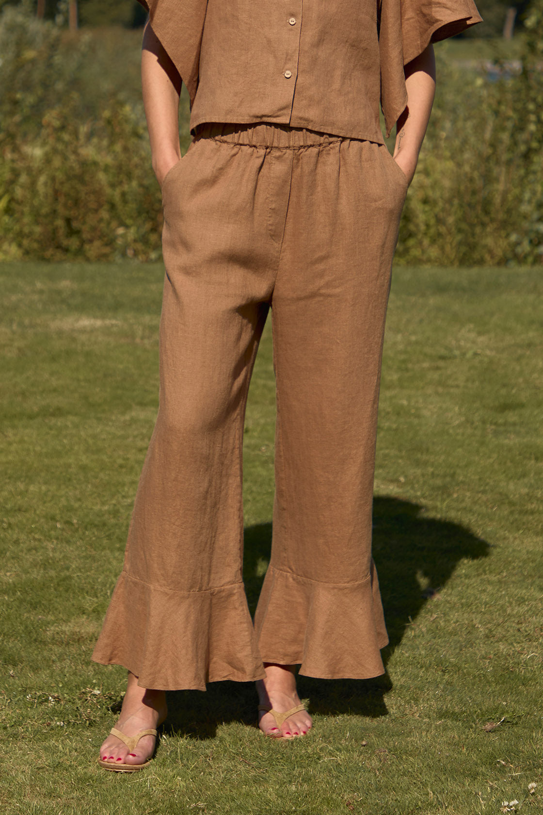 Ruffle hem linen pants